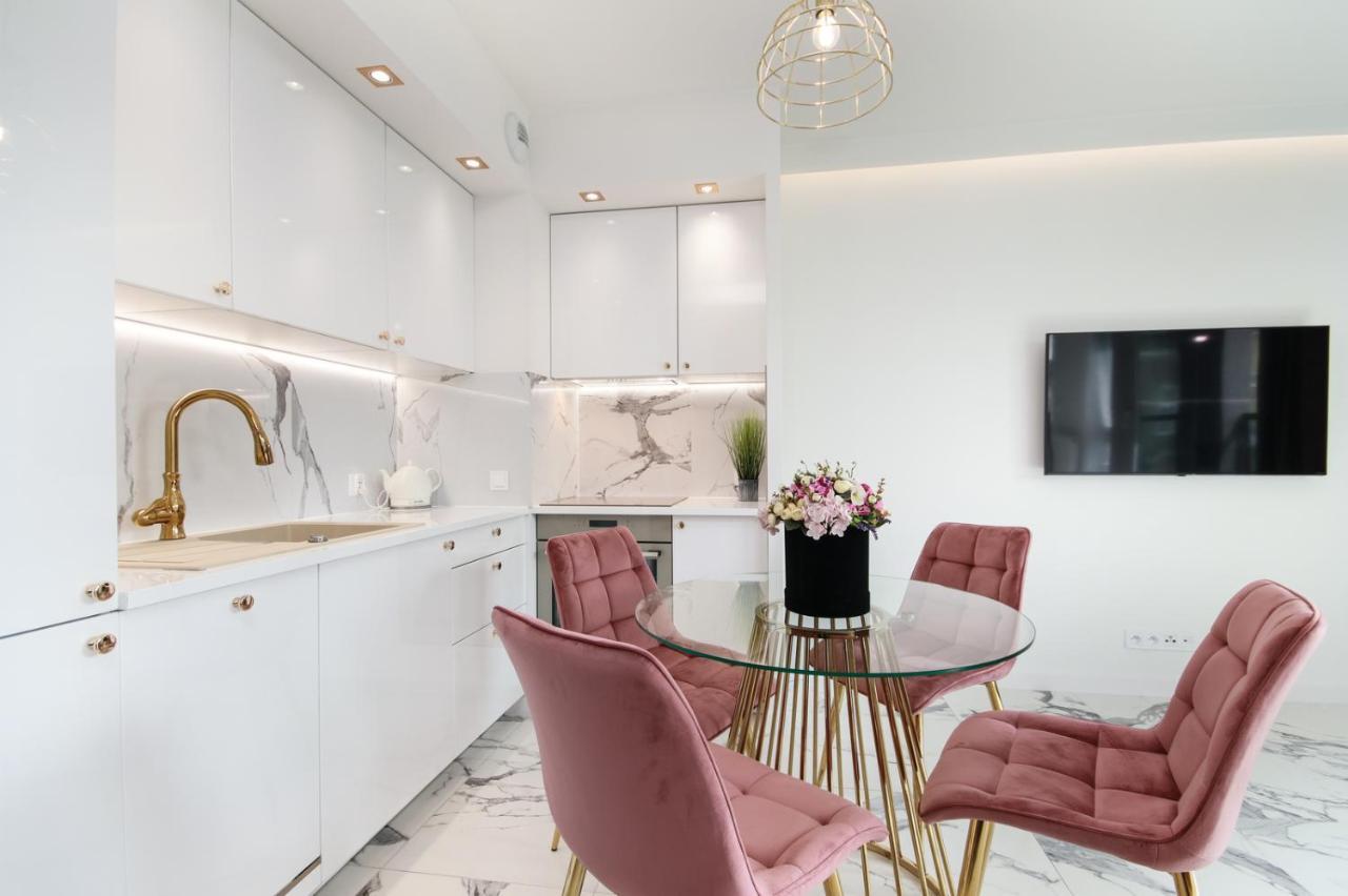 Apartamenty Hashtagwilda_Apartament Zloty Poznań Exteriör bild